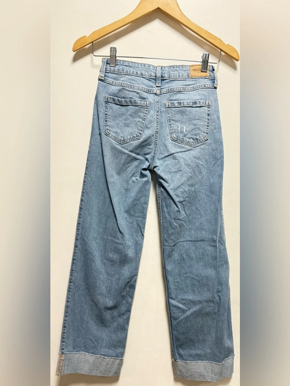 Abercrombie & Fitch Light Wash Distressed Kids Jeans High Rise wide leg - Picture 3 of 7
